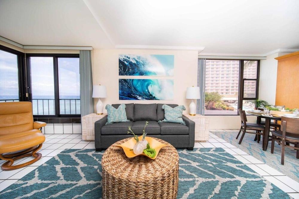 Maui Kai 308 · MK 308 OceanFront Condo w AC Pool
